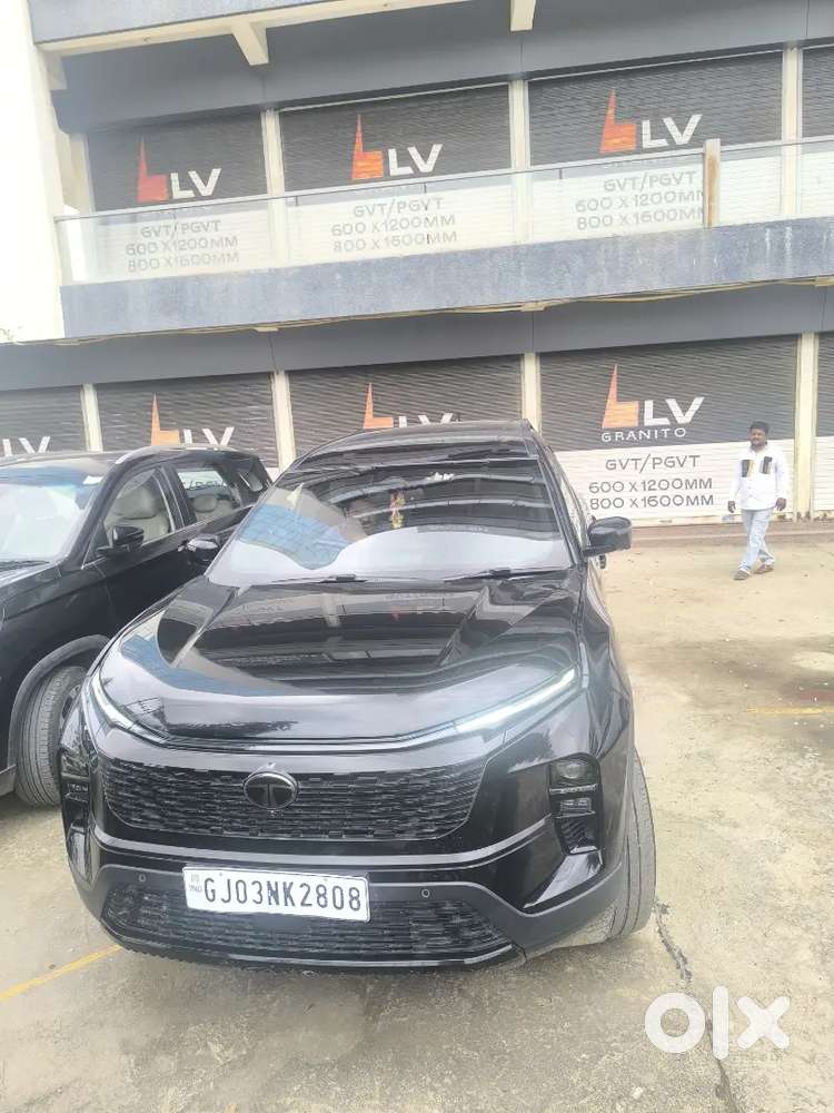 Tata Safari Accomplished Plus 6 Str Dark Addition 2024