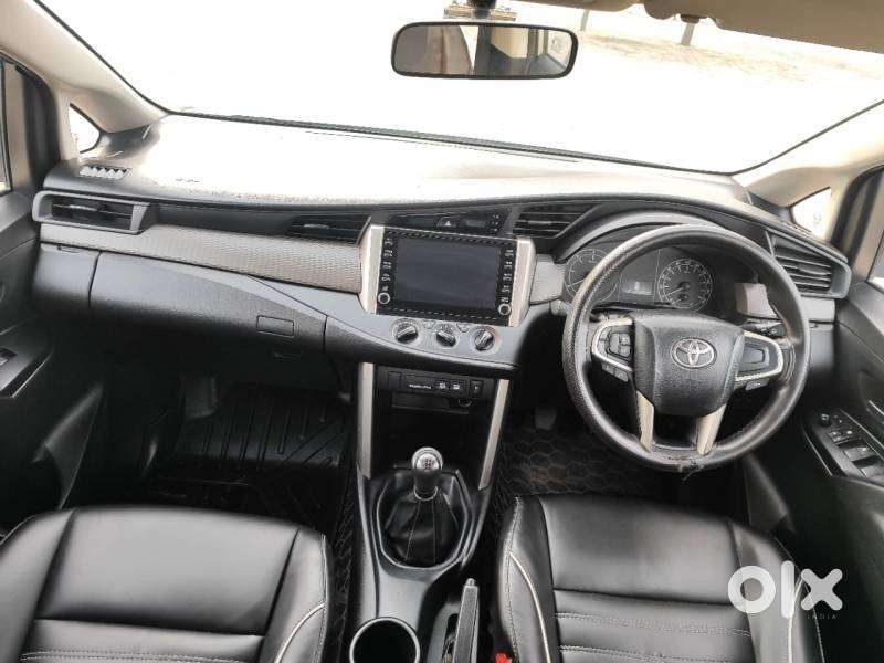 Toyota Innova Crysta 2.4 G Mt 7 Str, 2022, Diesel