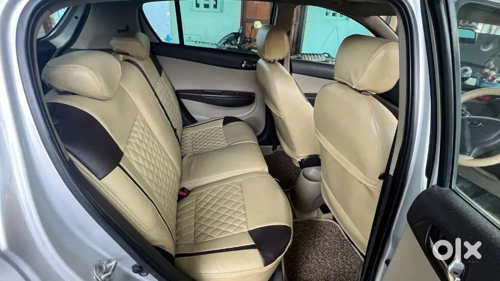 Hyundai I20 2009 Petrol 160000 Km Driven Well Maintained Ac Good