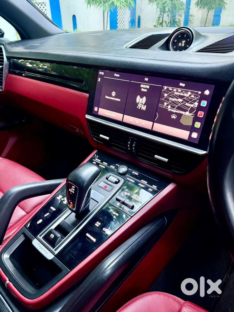 Porsche Cayenne Base, 2022, Petrol