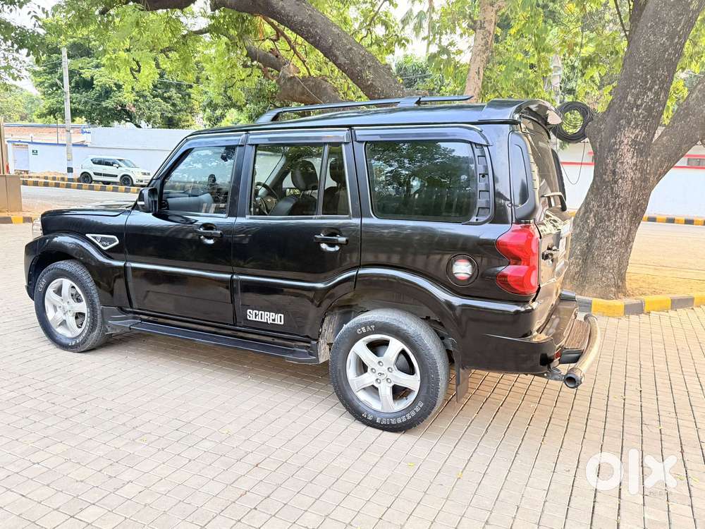 Mahindra Scorpio Classic 2.2 S 11 Mt 7 Str, 2021, Diesel