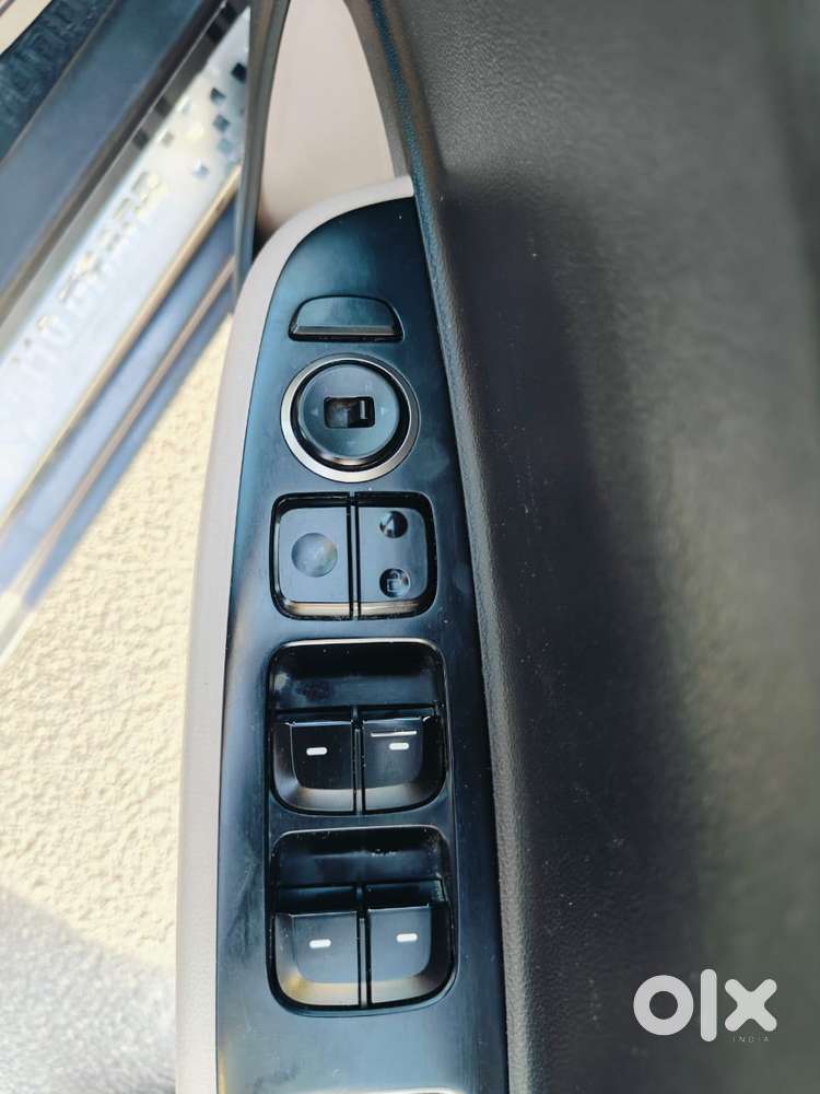 Hyundai Grand I10 Sportz(o) 1.2 Mt, 2017, Petrol