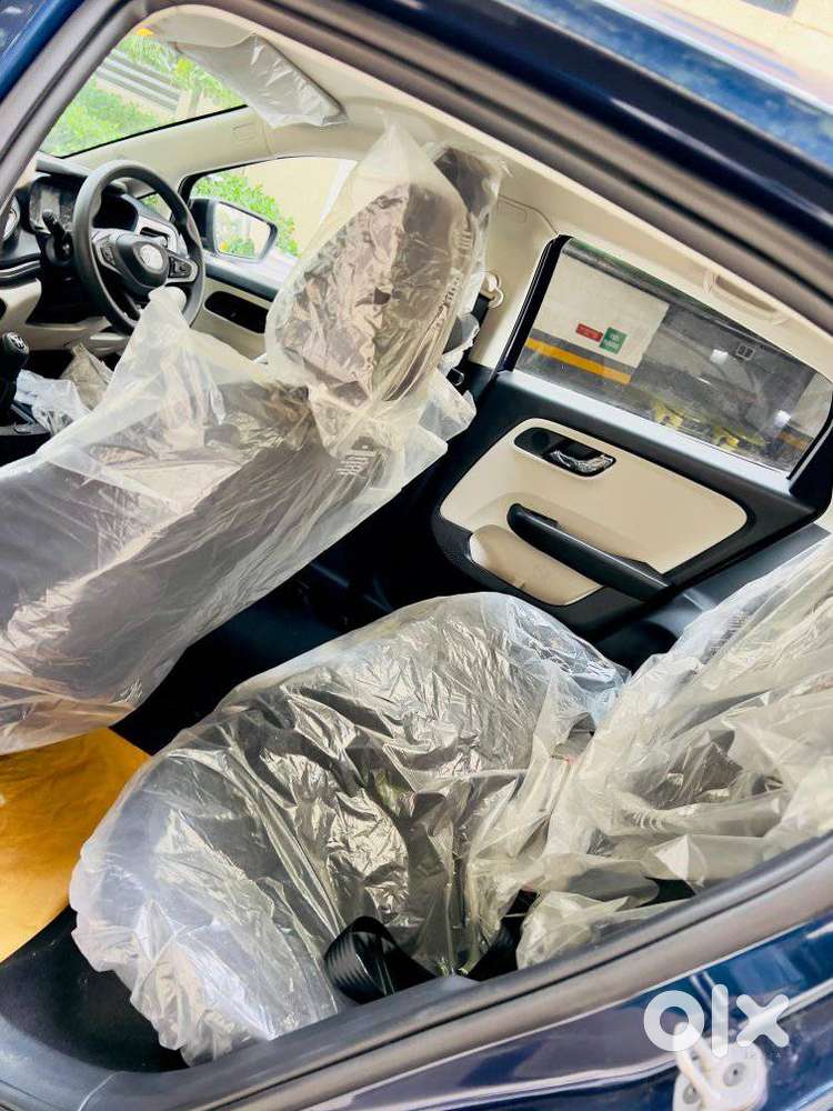 Tata Altroz 1.2 Xt, 2024, Petrol