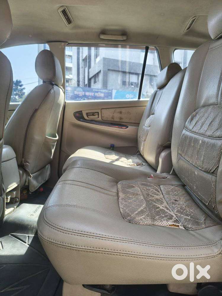 Toyota Innova 2.5 G (diesel) 8 Seater, 2012, Diesel