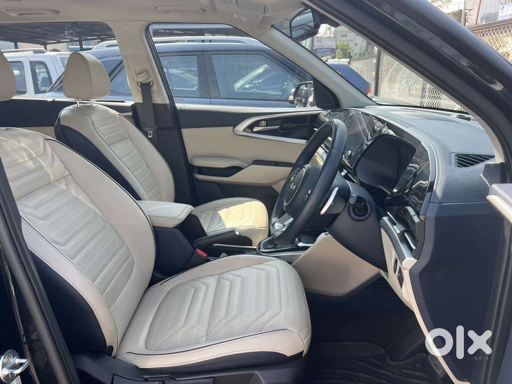 Kia Carens 1.4 Luxury Plus Dct 7 Str, 2022, Petrol