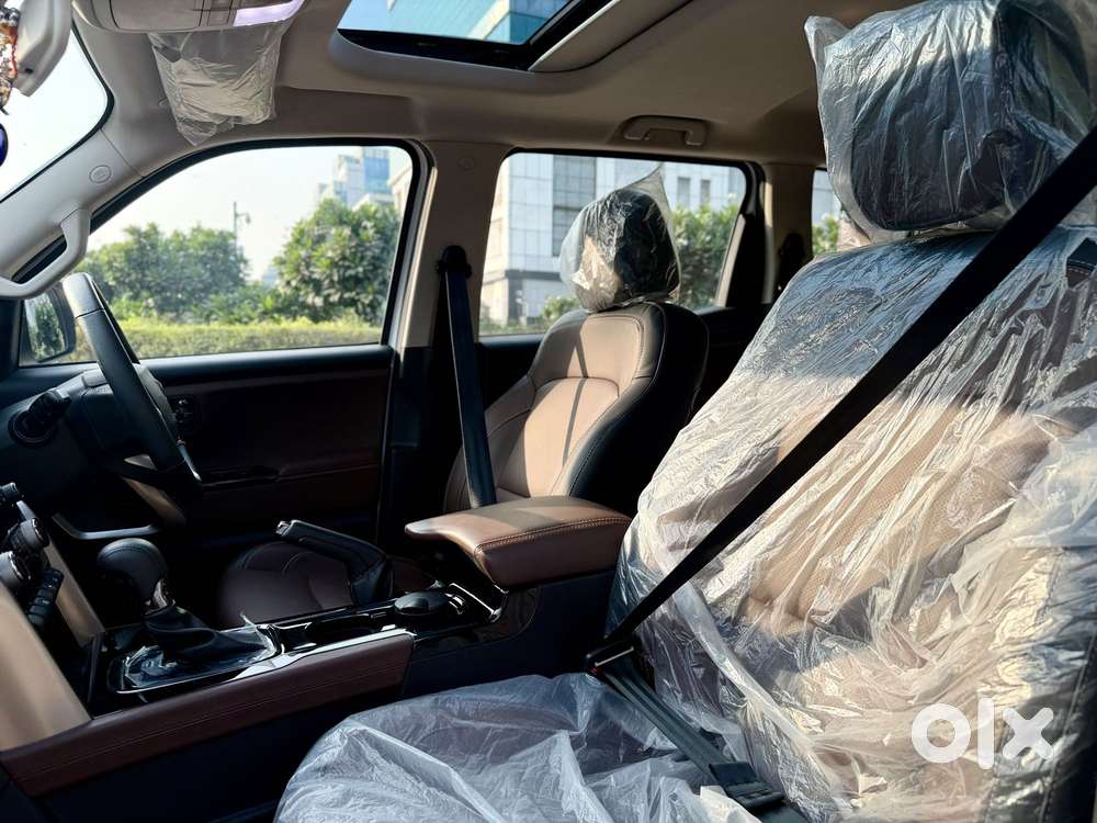 Mahindra Scorpio N Z8 Select Diesel At 2wd 7-seater, 2025, Diesel