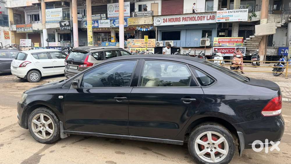 Volkswagen Vento 1.2 Tsi Highline At, 2014, Petrol
