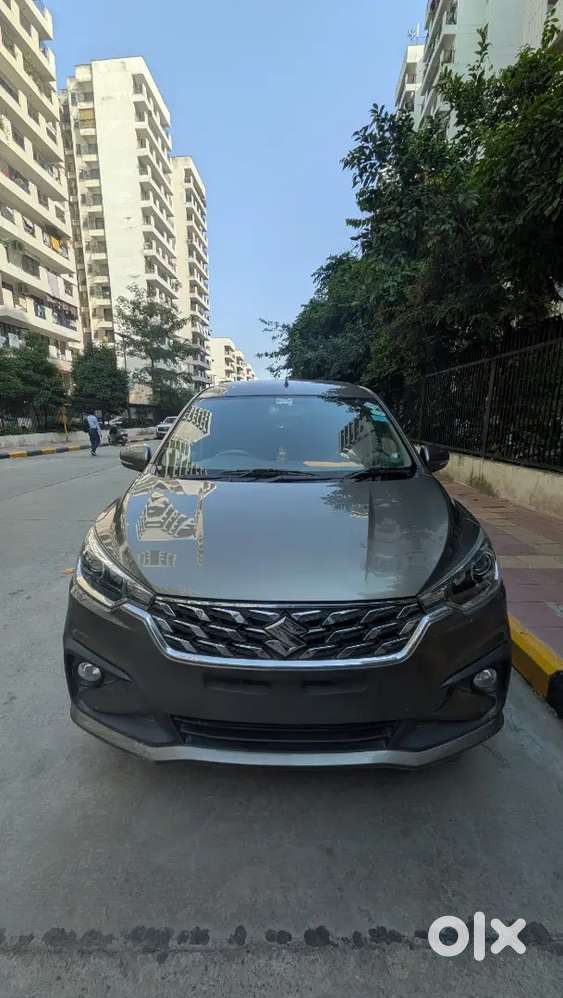 Maruti Suzuki Ertiga Zxi 2024 December Top Model