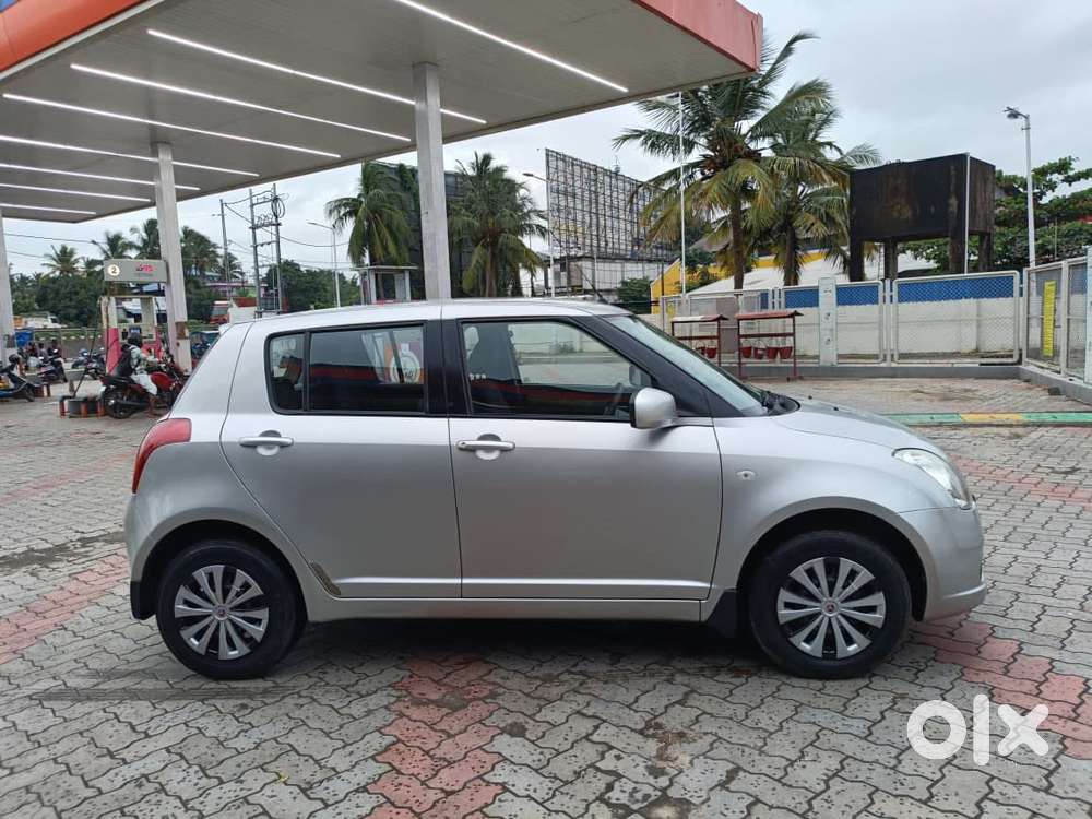 Maruti Suzuki Swift Vxi Abs Bsiv, 2006, Petrol