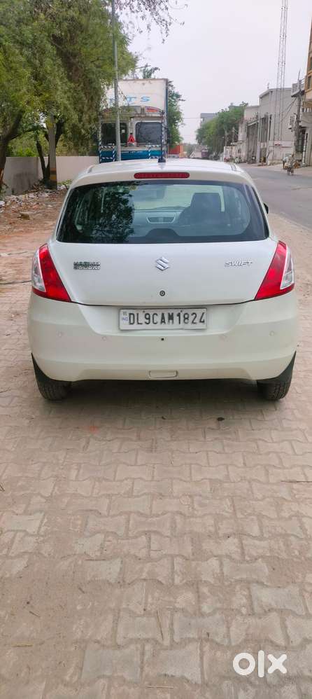 Maruti Suzuki Swift 1.2 Lxi (o), 2016, Petrol