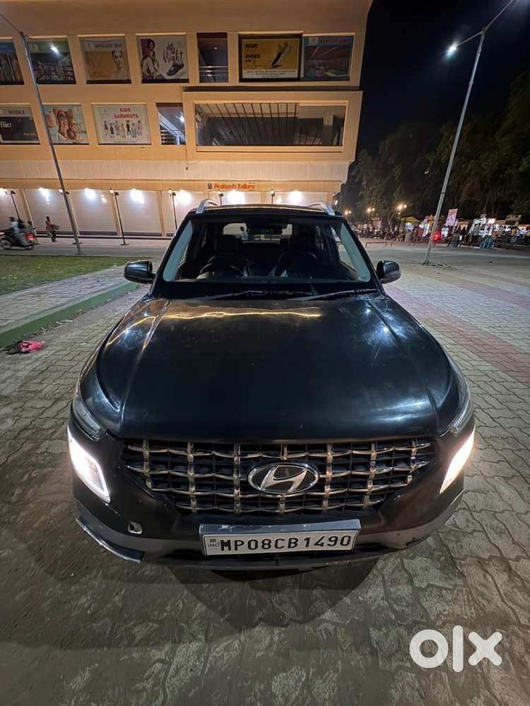 Hyundai Venue 2020 Diesel 95000 Km Driven