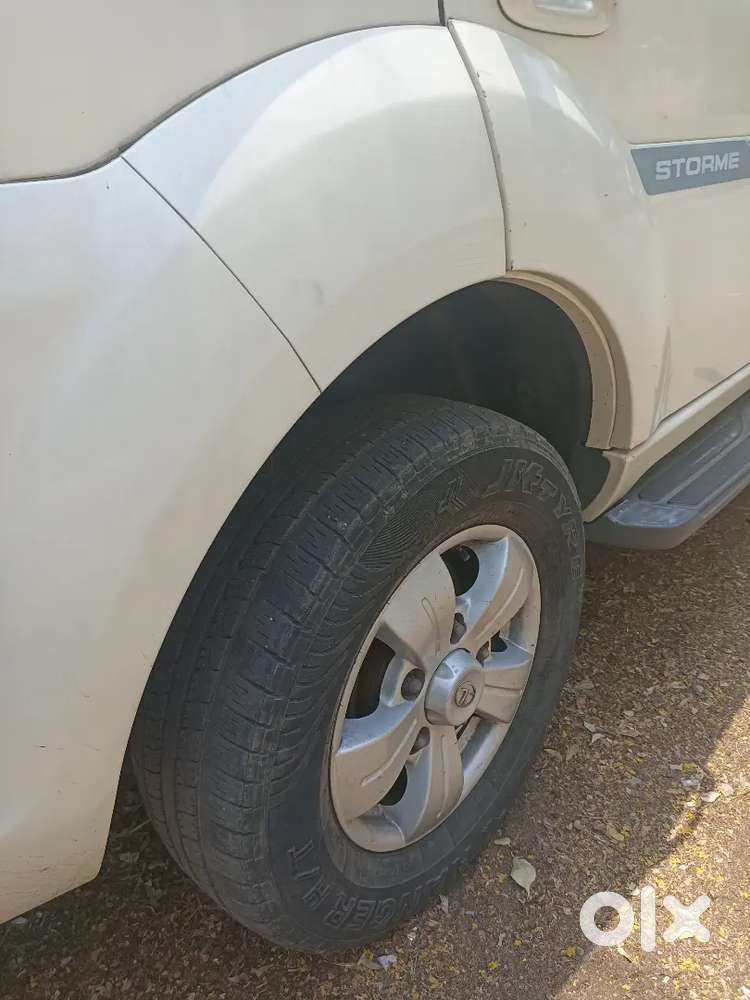 Tata Safari Storme 2017 Diesel 98500 Km Driven Top End