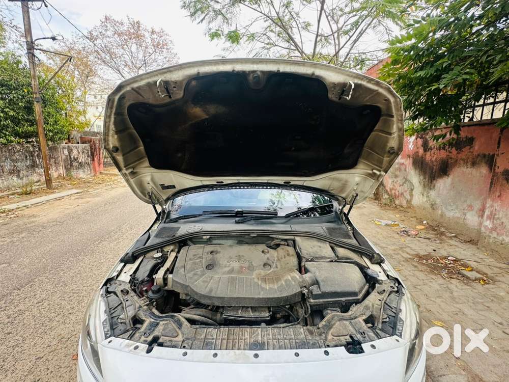 Volvo S60 Cross Country 2017 Diesel Well Maintained