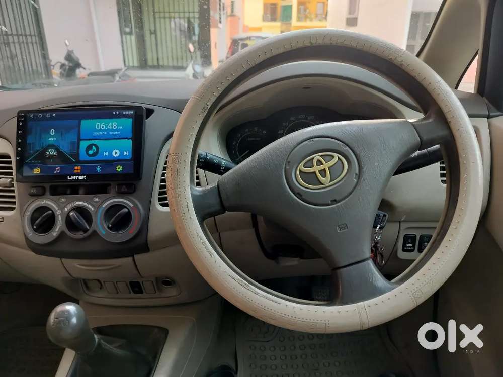 Toyota Innova 2.0 2010 Model