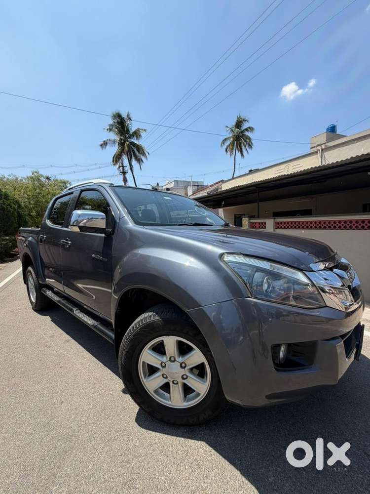 Isuzu V-cross 2016 Diesel Well Maintained
