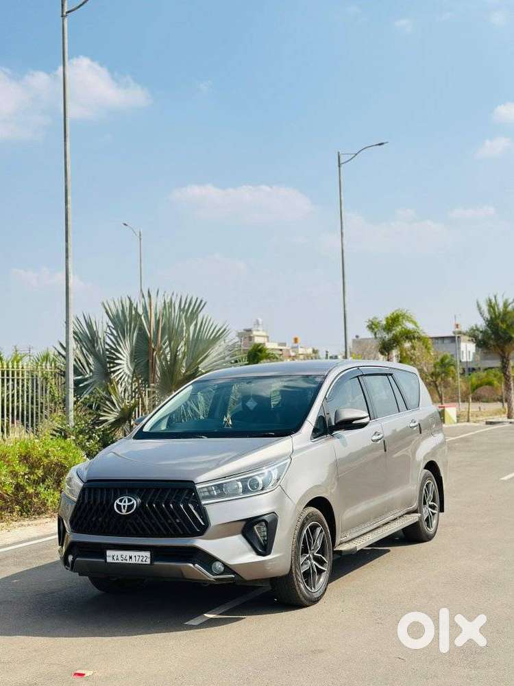 Toyota Innova Crysta