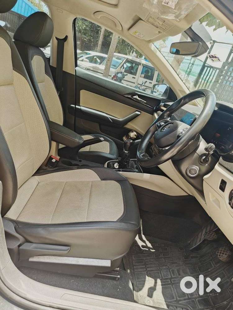 Skoda Slavia Style 1.0l Tsi Mt, 2022, Petrol