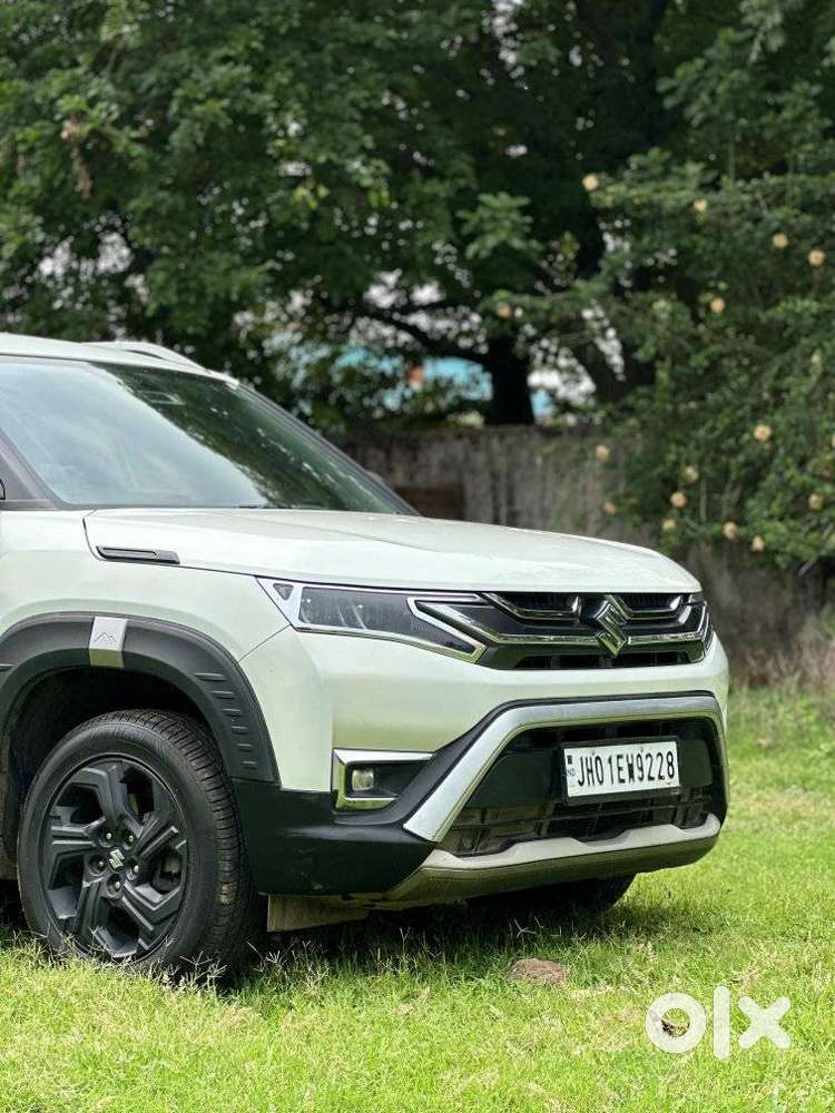 Maruti Suzuki Brezza 1.5 Zxi At Smart Hybrid Dual Tone, 2022, Petrol