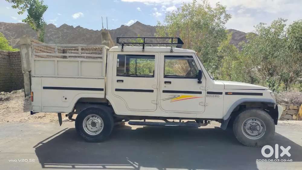 Mahindra Bolero Neo 2016 Petrol 118000 Km Driven