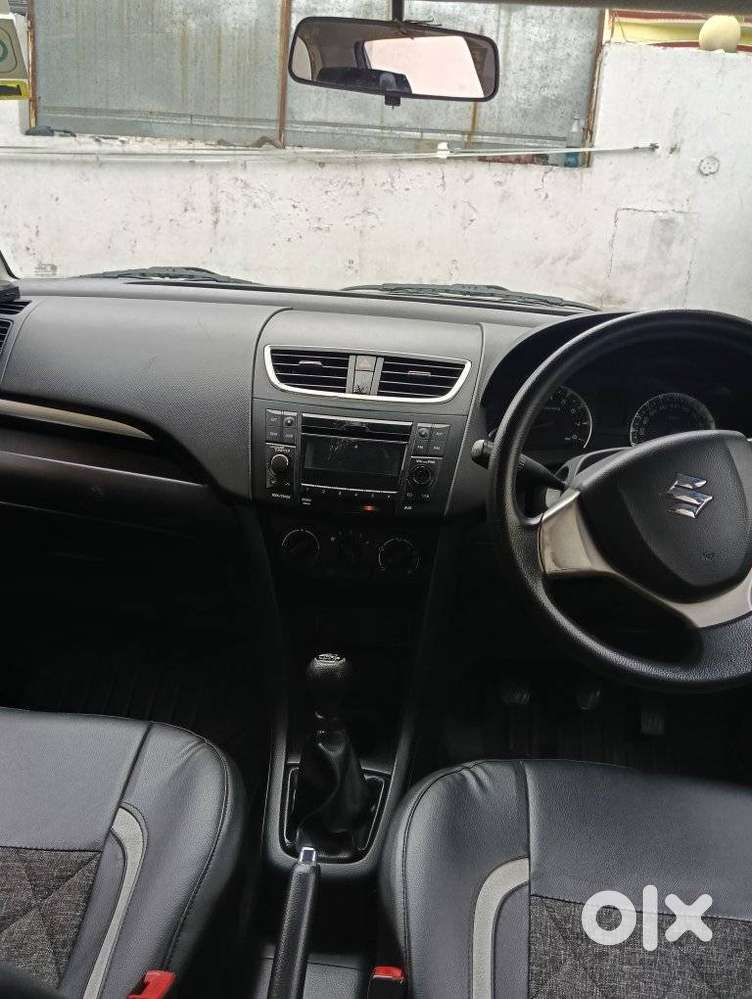 Maruti Suzuki Swift Vxi + Manual, 2015, Petrol