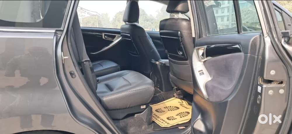 Toyota Innova Crysta 2.4 V 7 Str, 2018, Diesel