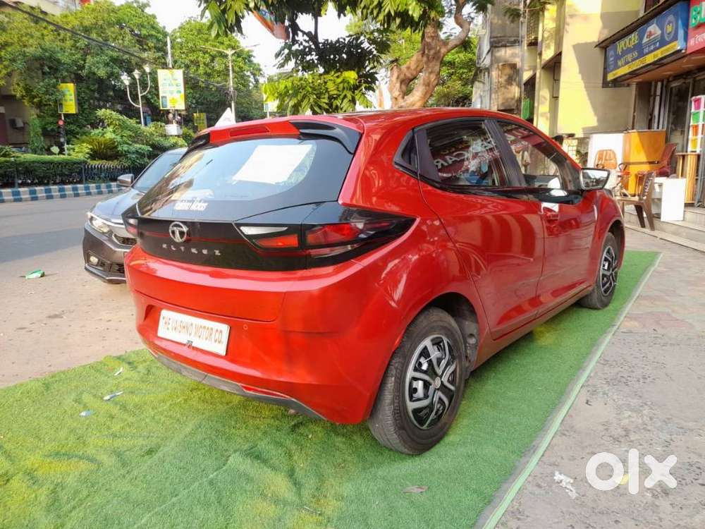 Tata Altroz 1.2 Xe, 2022, Petrol
