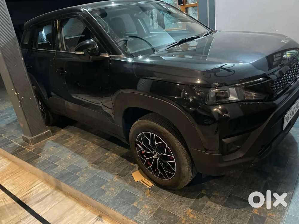 Maruti Suzuki Brezza Vxi 2025