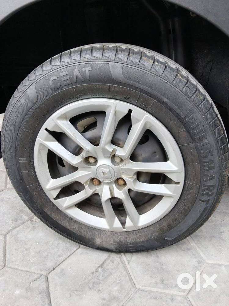 Renault Triber Rxl, 2021, Petrol