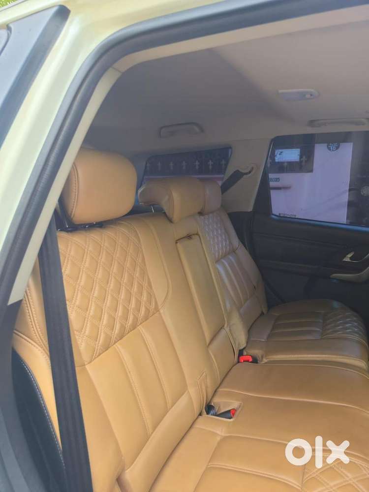 Mahindra Xuv500 2018 Diesel 46000 Km Driven