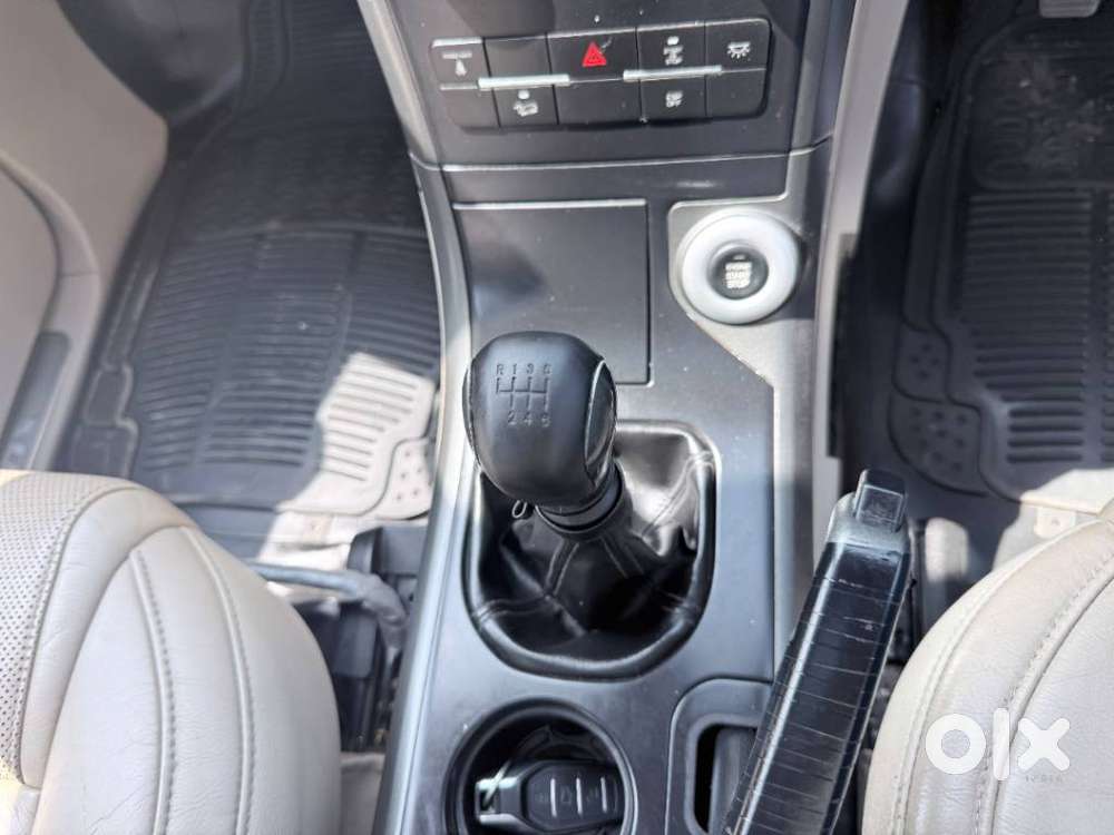 Mahindra Xuv500 2.2 W10, 2016, Diesel