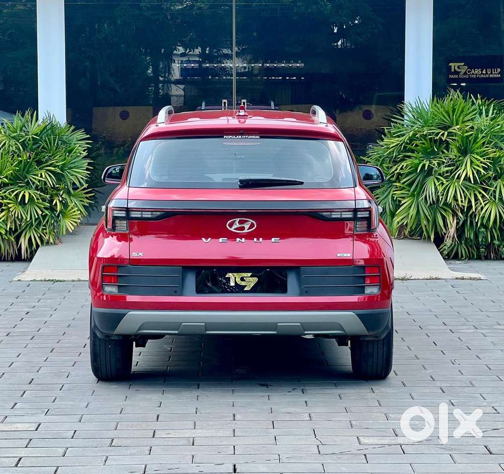 Hyundai Venue 1.0 Sx (o) Turbo Dct, 2023, Petrol