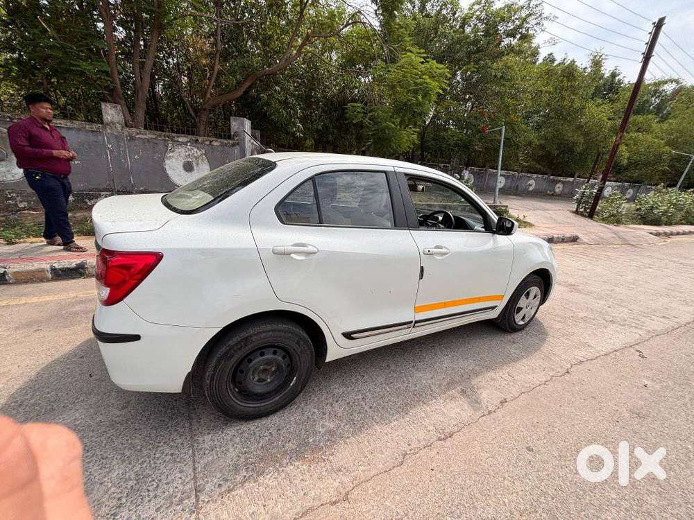 Maruti Suzuki Dzire 1.2 Vxi, 2023, Petrol