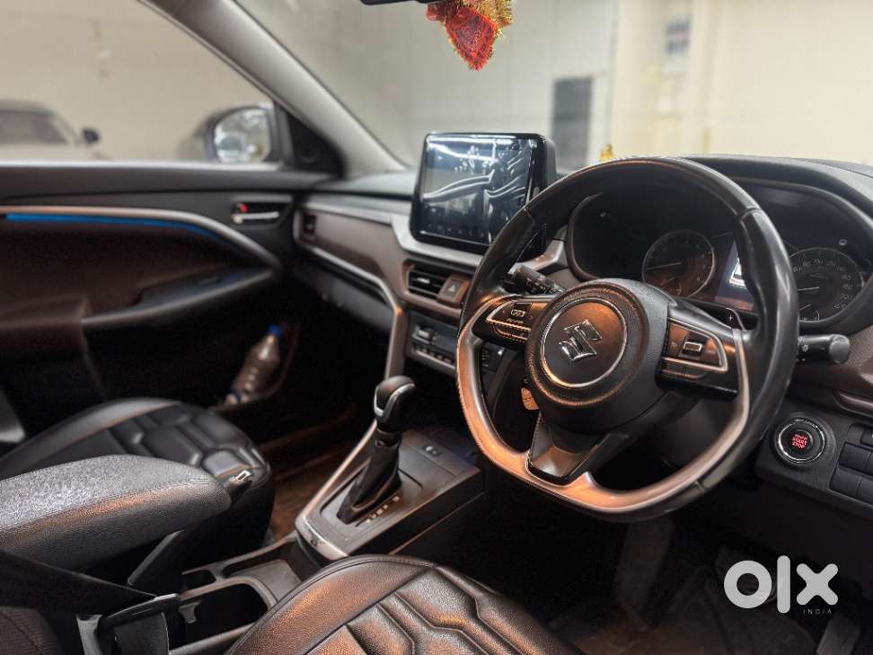 Maruti Suzuki Vitara Brezza 1.5 Zxi Plus At Dual Tone, 2022, Petrol