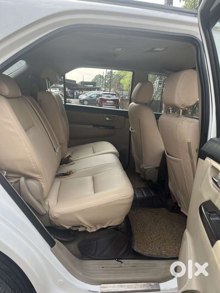 Toyota Fortuner 3.0 Ltd, 2015, Petrol