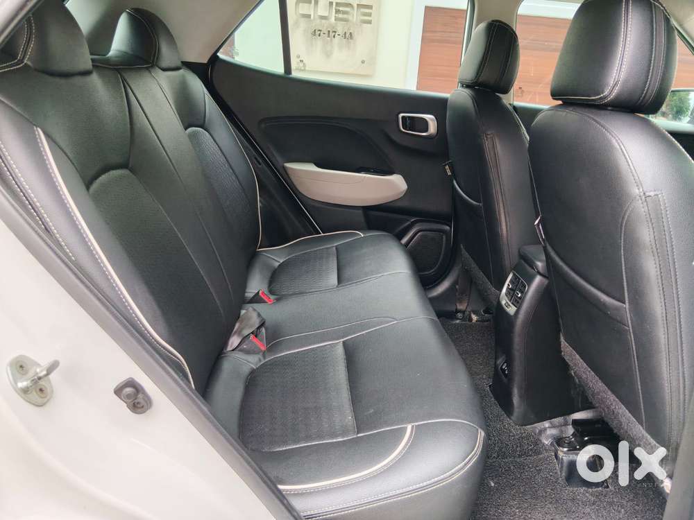 Hyundai Venue 1.2 S (o), 2022, Petrol