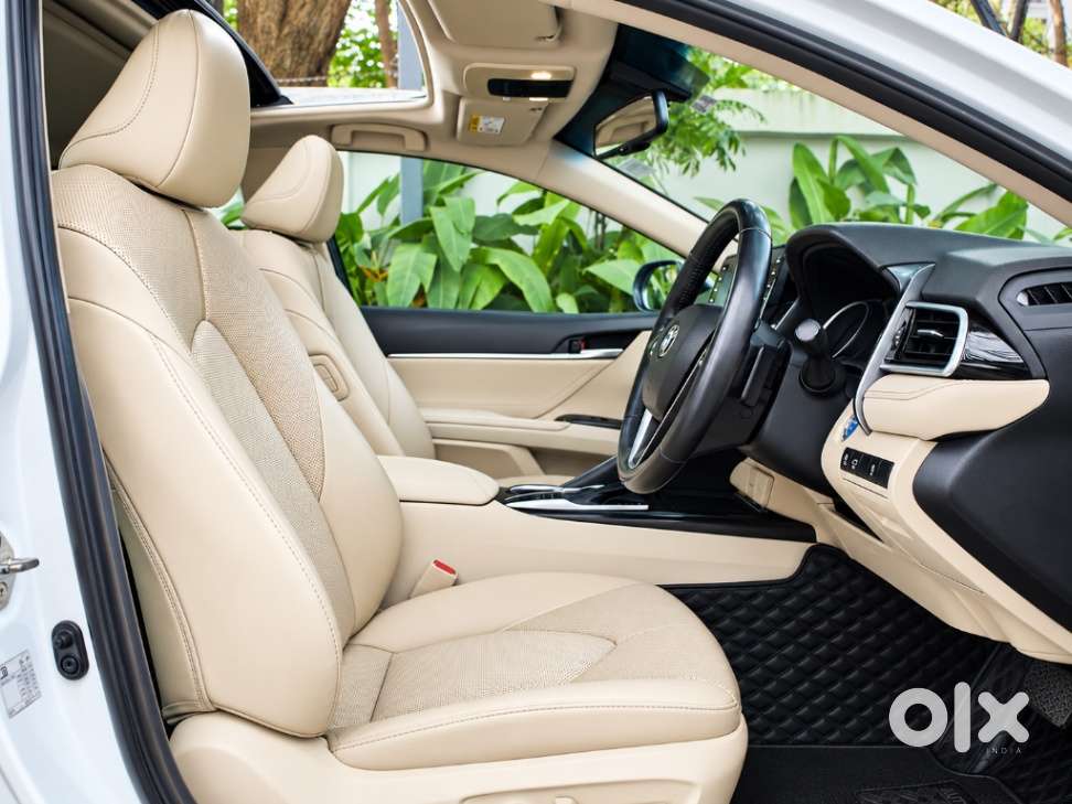 Toyota Camry Hybrid, 2024, Petrol