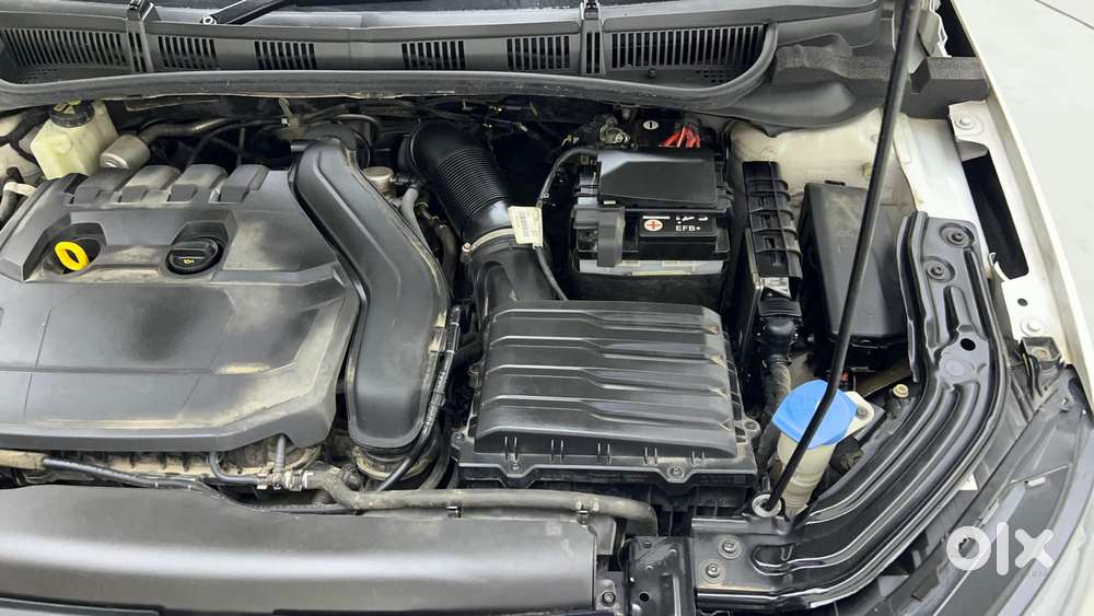Skoda Slavia Style 1.0l Tsi Mt, 2022, Petrol