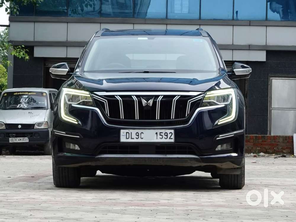 Mahindra Xuv700 Ax 5 Petrol Mt Str (e), 2022, Petrol