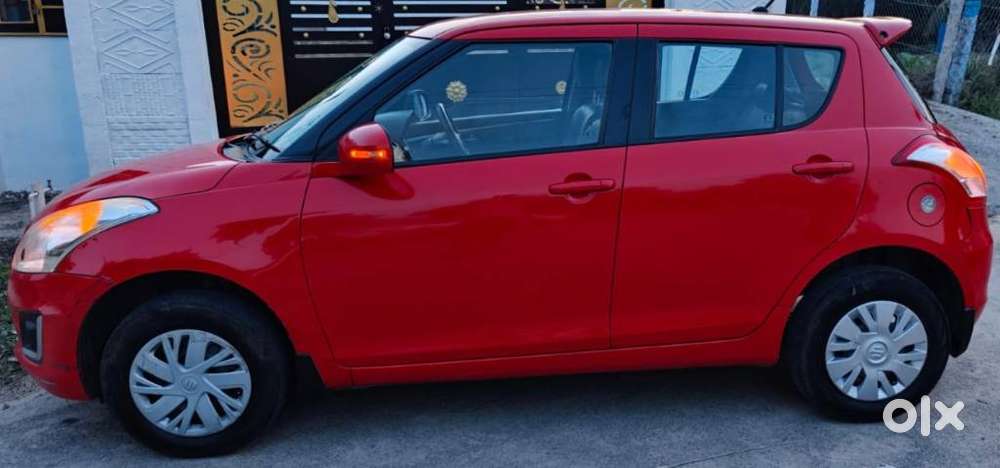 Maruti Suzuki Swift Vxi Optional, 2016, Petrol