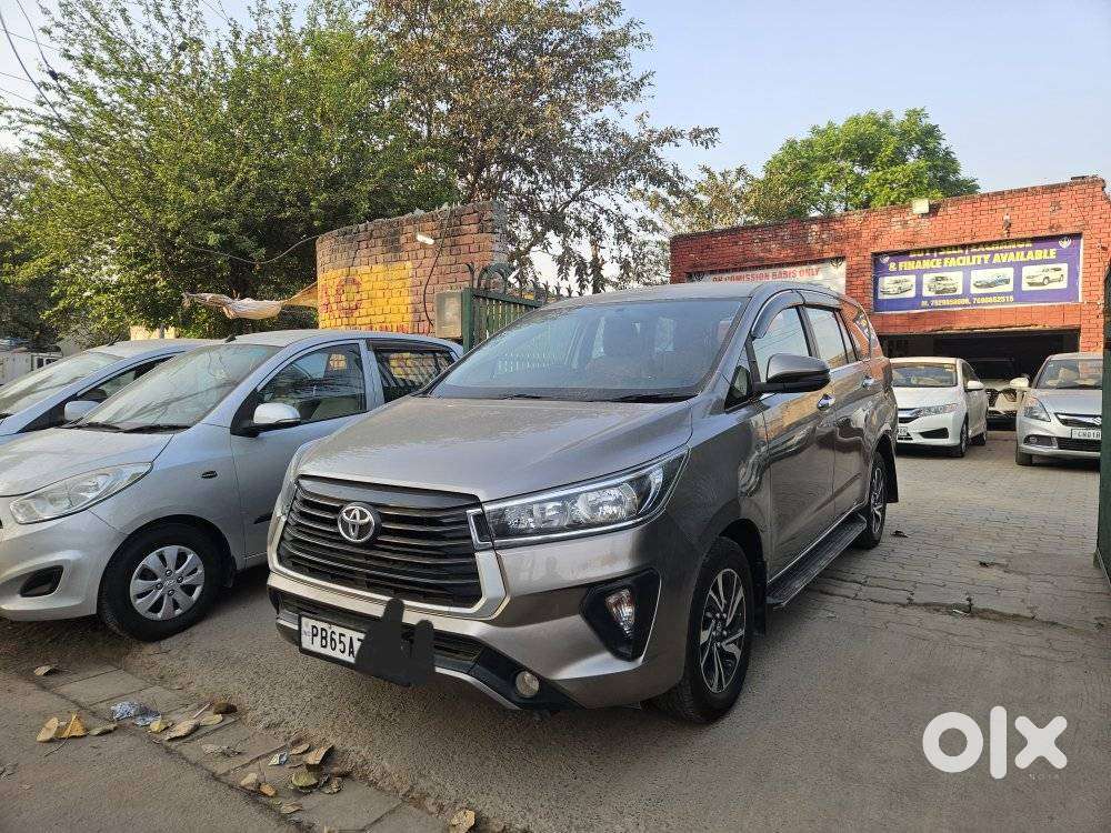 Toyota Innova Crysta 2.4 G Mt, 2021, Diesel