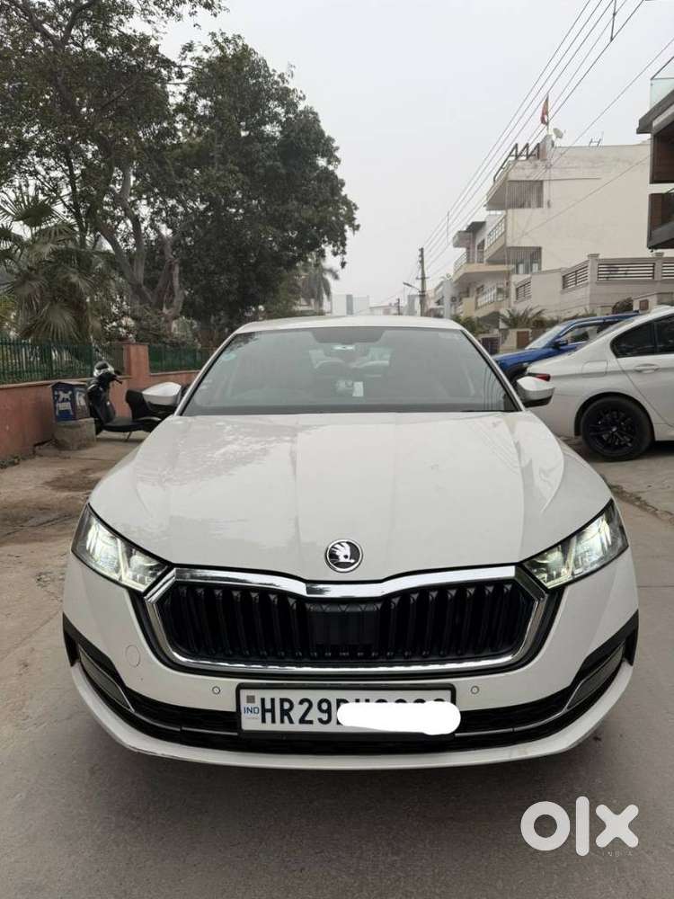 Skoda Octavia 2.0 L K Tsi At, 2022, Petrol