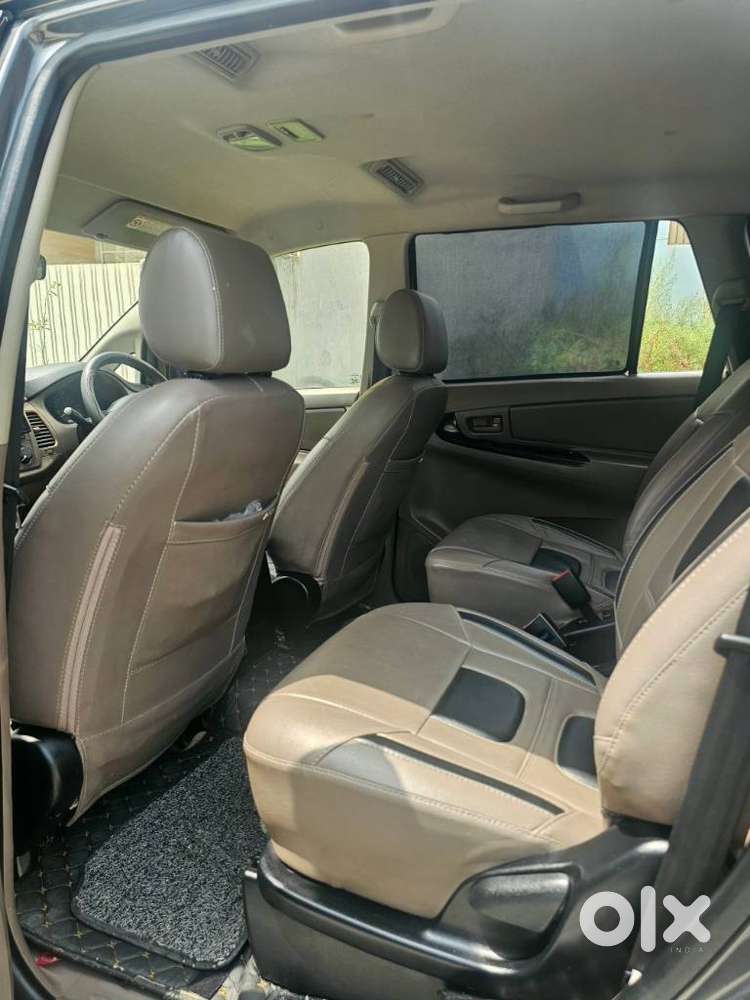 Toyota Innova 2.5 Gx 7 Str Bs-iii, 2015, Diesel