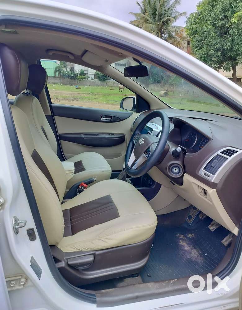 Hyundai I20 Sportz 1.4 Crdi 6 Speed Bs-iv, 2011, Diesel