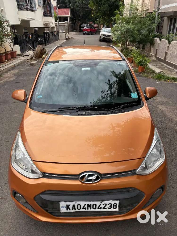 Grand I10 Sportz Petrol