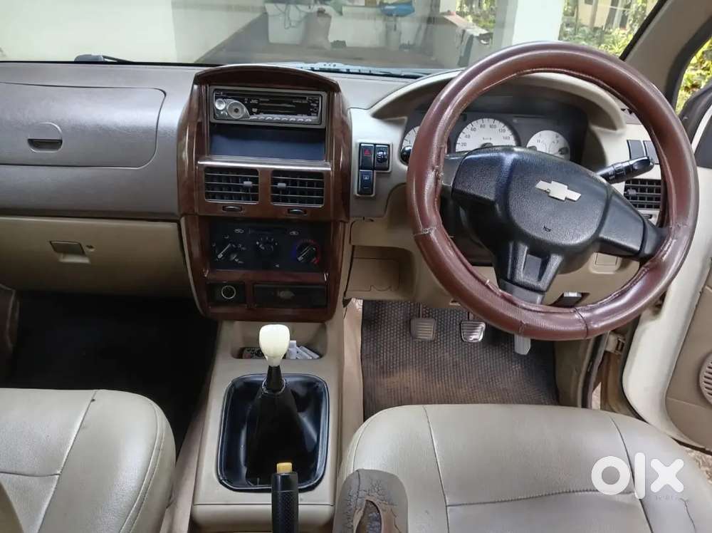  Tavera Neo 2 Diesel 2010 | Engine Work Done | New Tyres & Battery