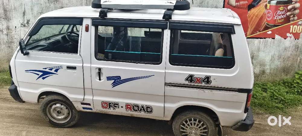 Maruti Suzuki Omni Bsiii 2010, Front Two Tyres New Mrf