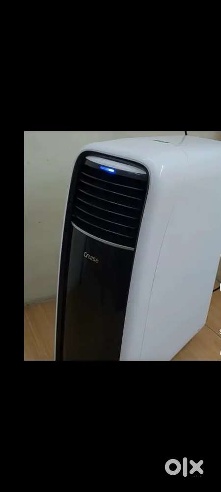 1,tan ka ac ekadam new okay condition with remote 6 month old