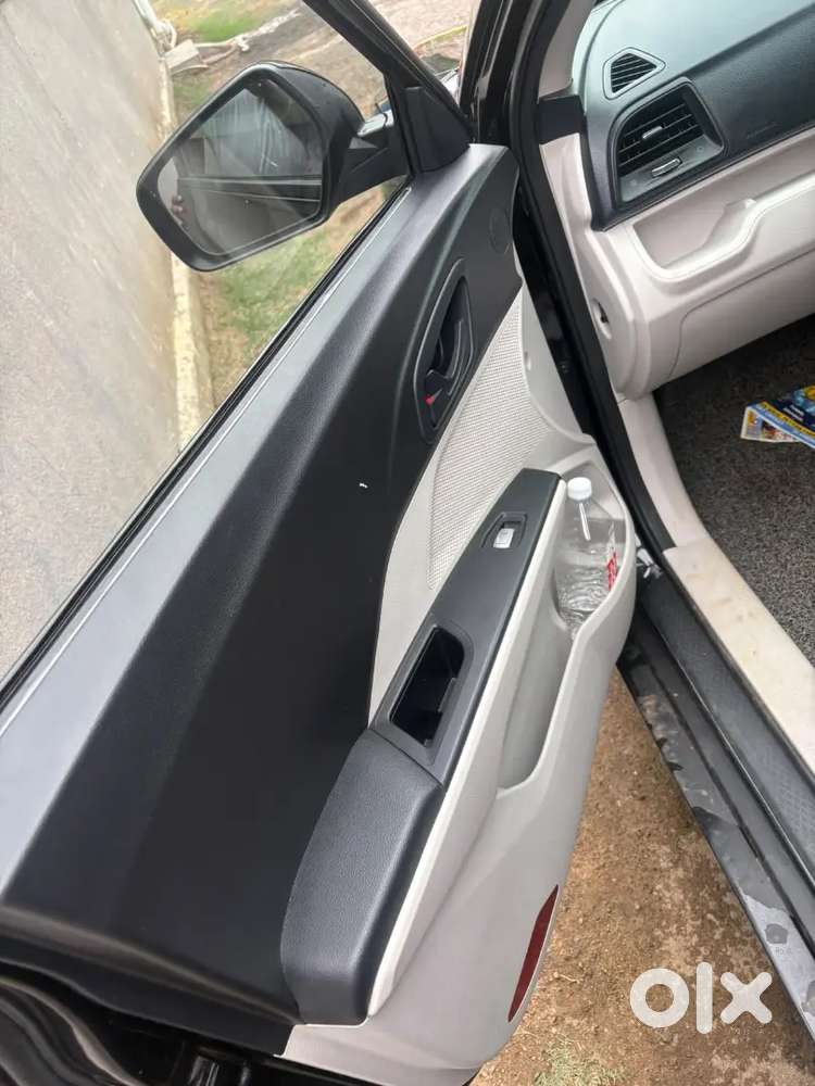 Mahindra Xuv300 2024 Petrol