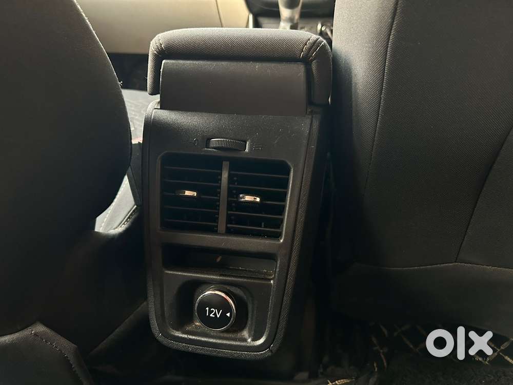 Tata Altroz Petrol Looking For Serious Buyer