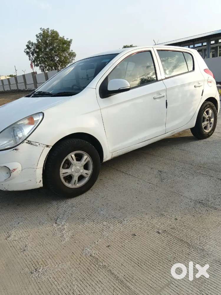 Hyundai I20 2011 Petrol 100000 Km Driven